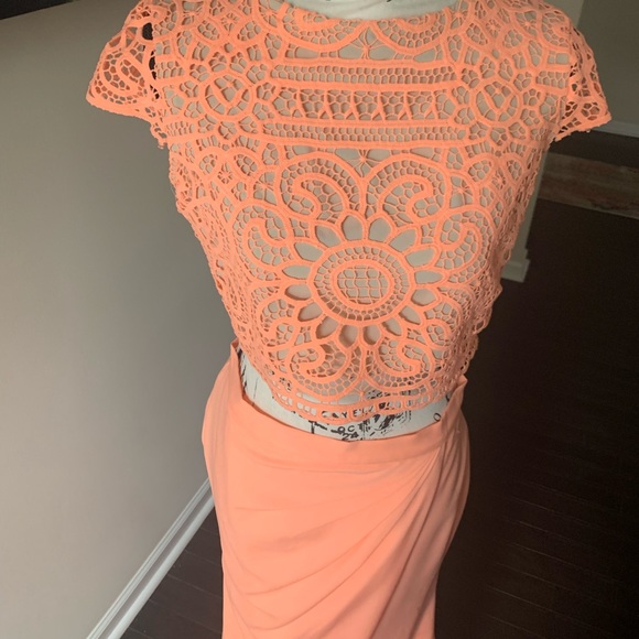 Sabo skirt formal wear - Picture 3 of 7